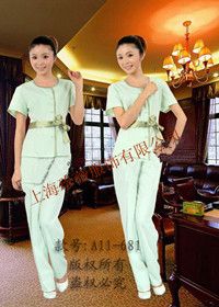 服裝服飾零售 時尚與消費的橋梁